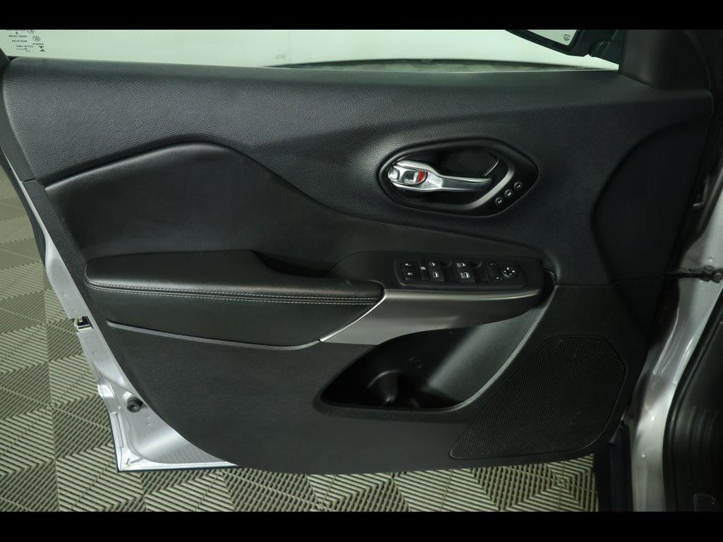 used 2021 Jeep Cherokee car, priced at $17,983