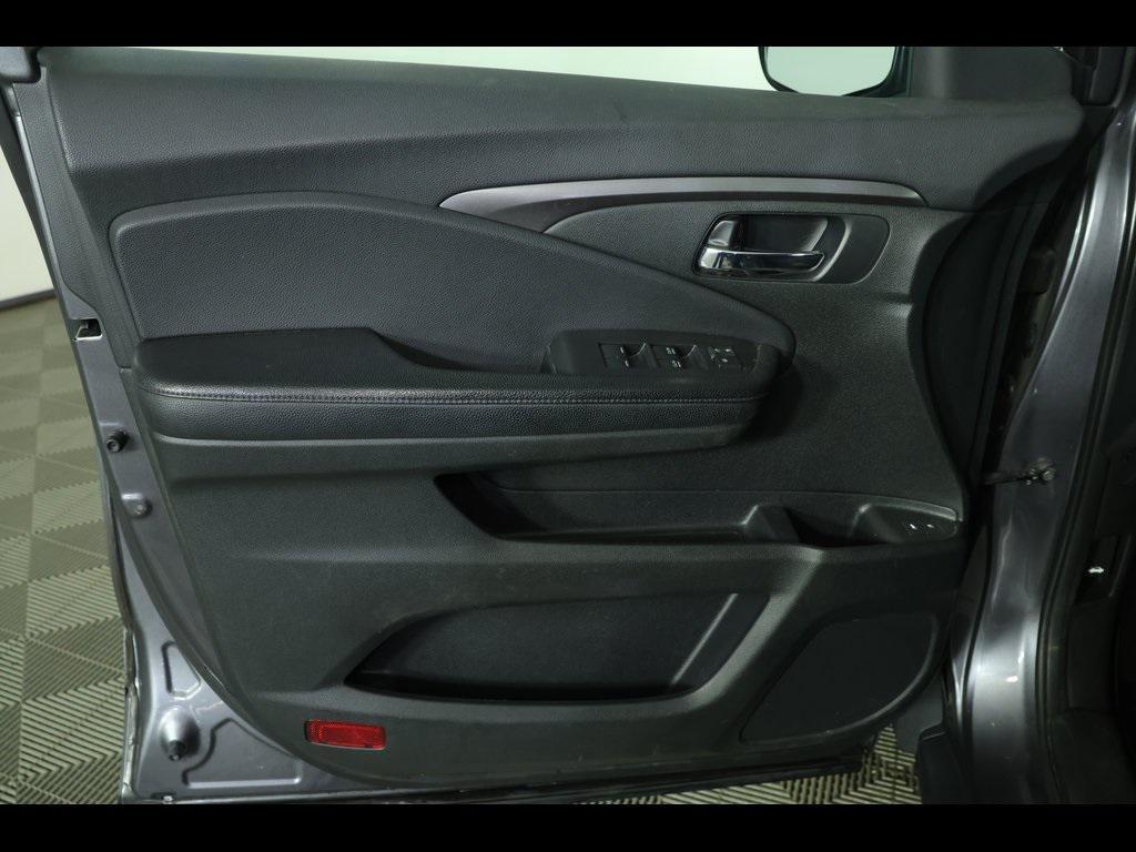 used 2017 Honda Pilot car, priced at $13,693