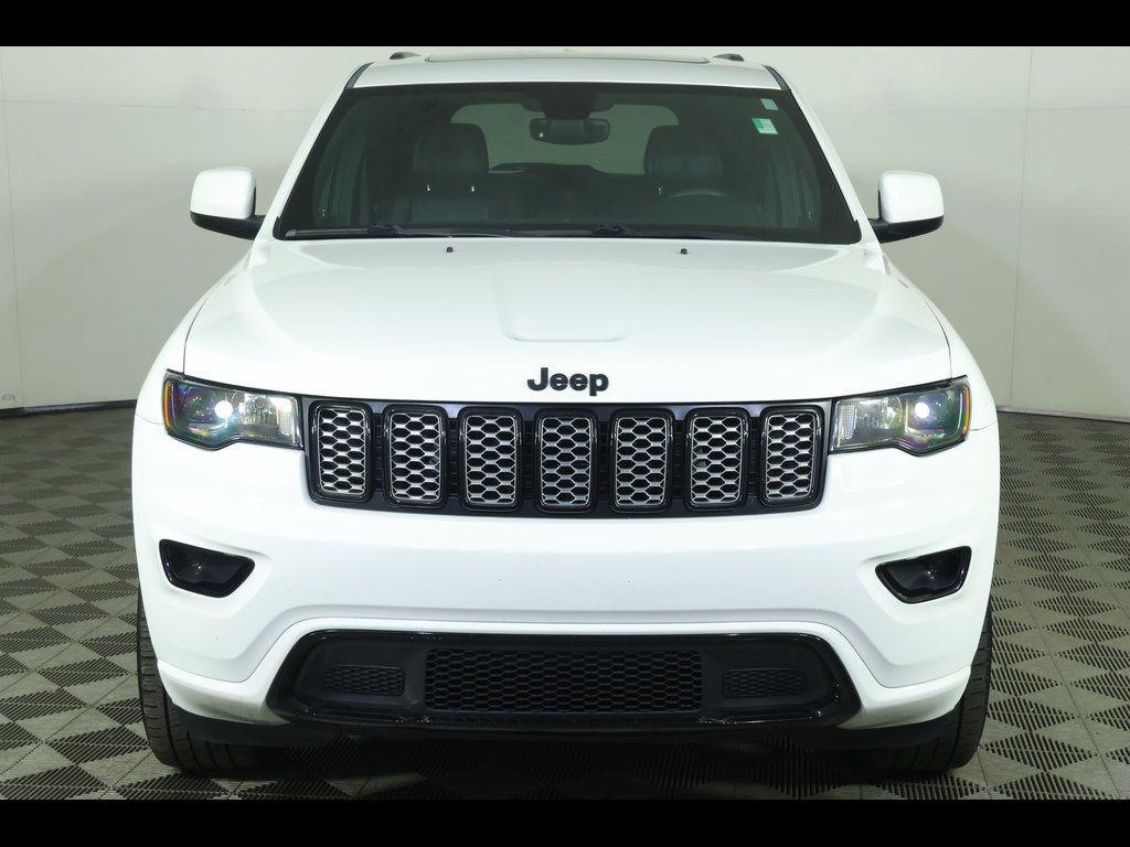 used 2017 Jeep Grand Cherokee car, priced at $15,423