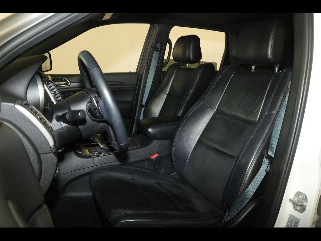 used 2017 Jeep Grand Cherokee car, priced at $15,423
