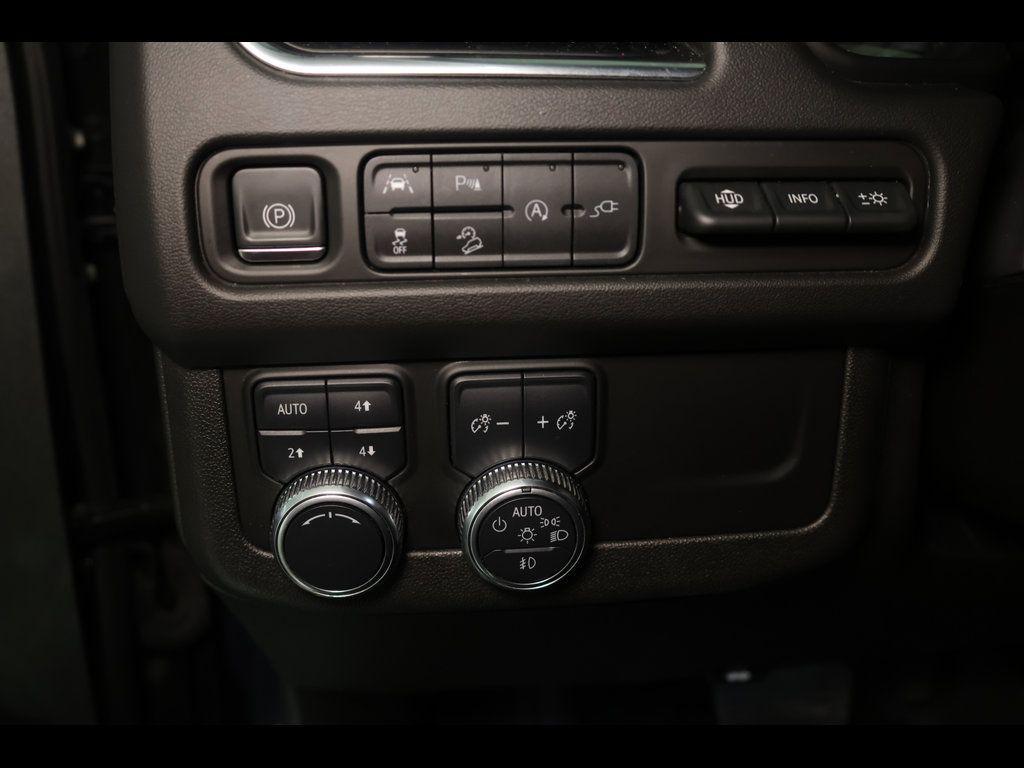 used 2021 GMC Yukon XL car, priced at $42,152