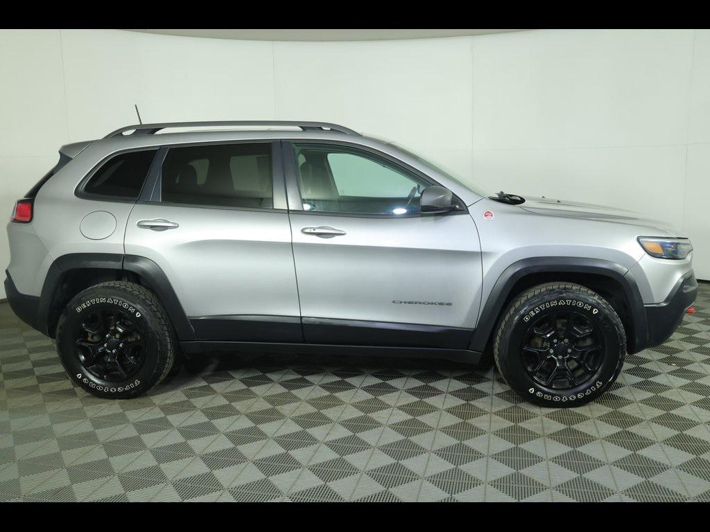 used 2019 Jeep Cherokee car, priced at $16,573