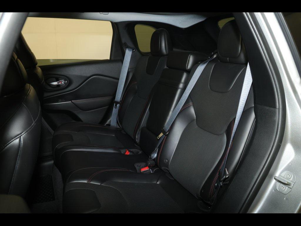 used 2019 Jeep Cherokee car, priced at $16,573