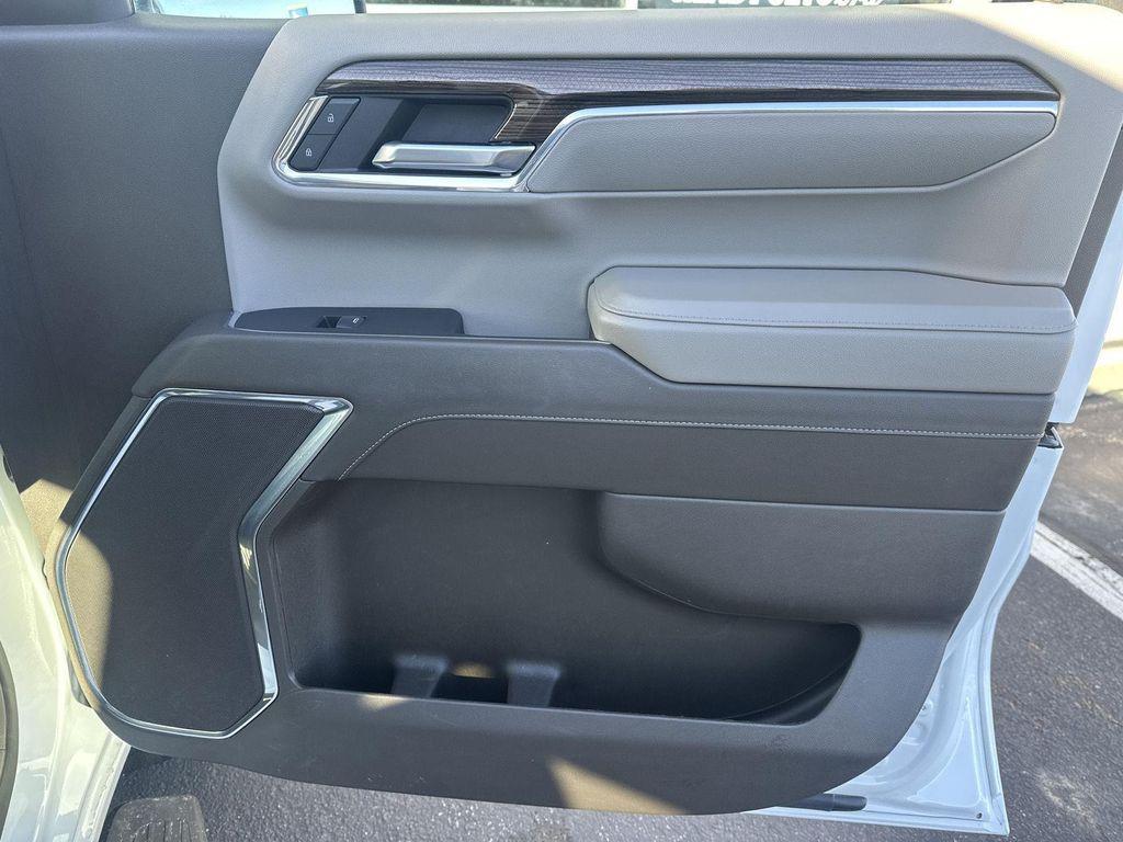 used 2024 Chevrolet Silverado 1500 car, priced at $35,998