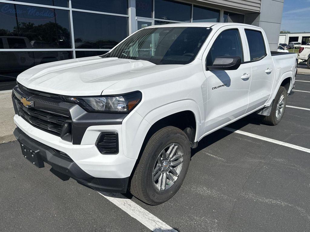 new 2026 Chevrolet Colorado car, priced at $42,880