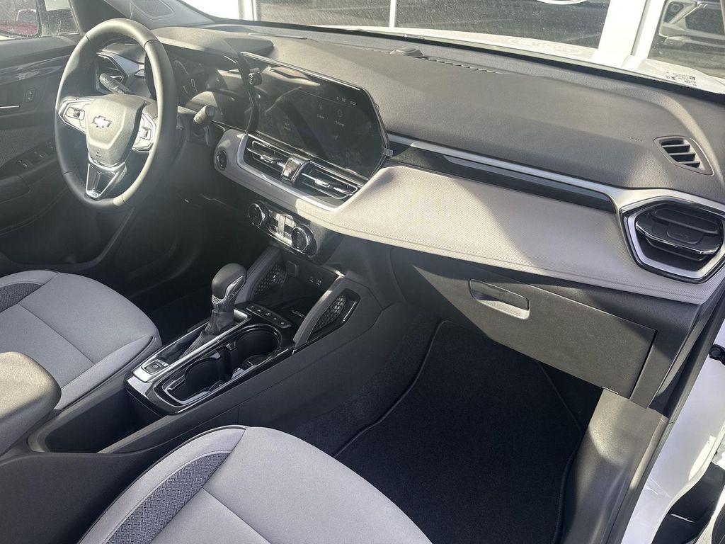 new 2026 Chevrolet TrailBlazer car, priced at $29,310