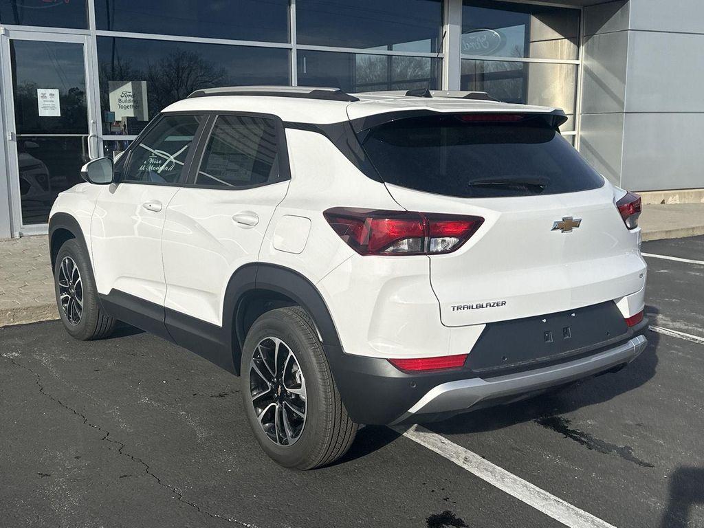 new 2026 Chevrolet TrailBlazer car, priced at $29,310
