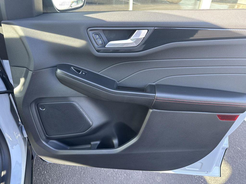 new 2026 Ford Escape car, priced at $35,925