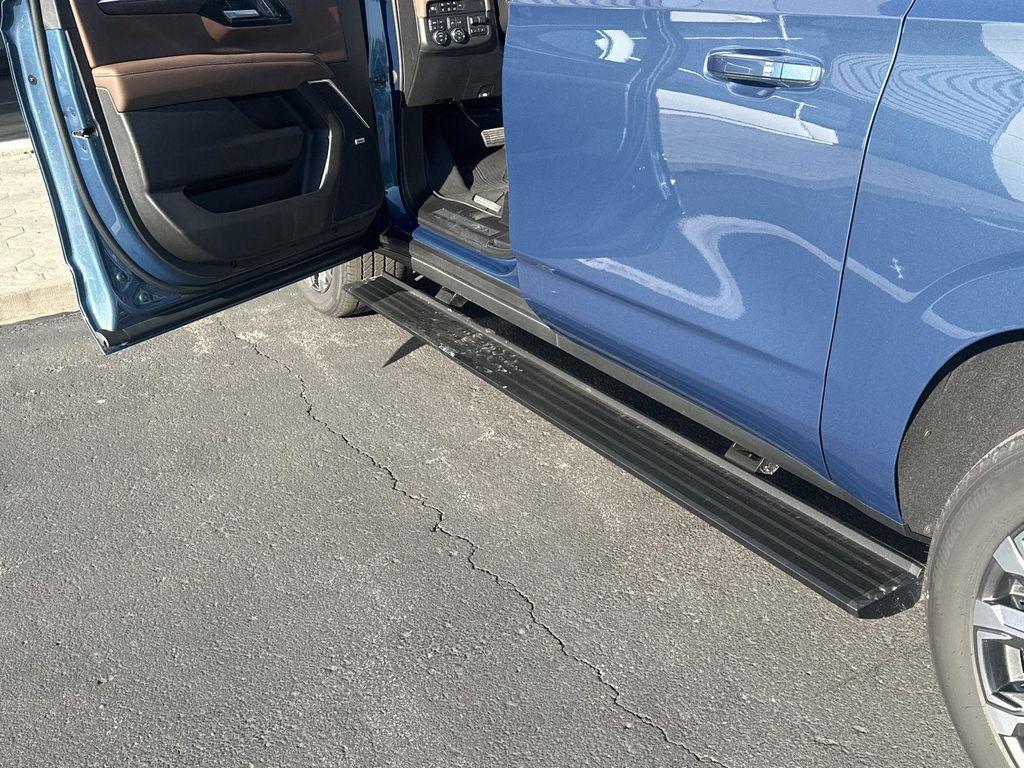 used 2025 Chevrolet Suburban car, priced at $86,998