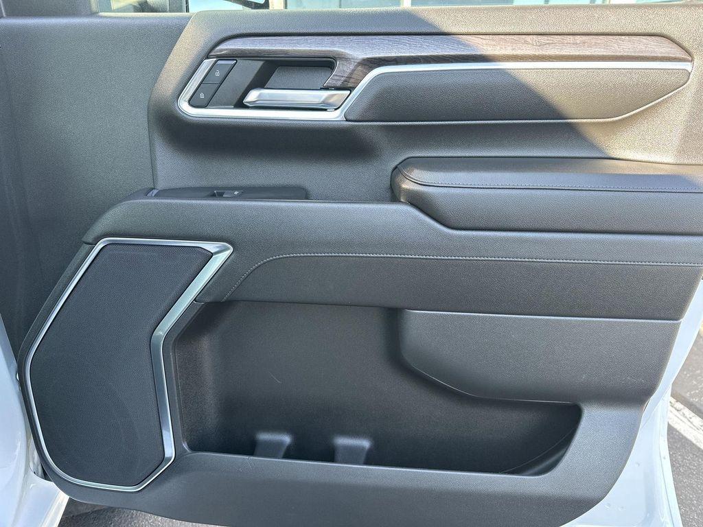 used 2024 Chevrolet Silverado 2500 car, priced at $62,998