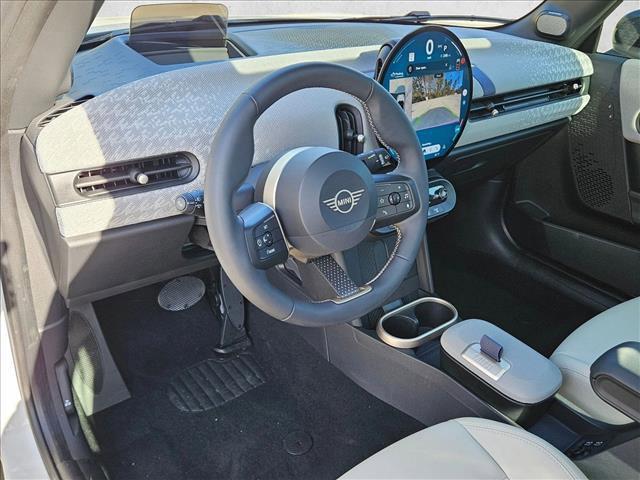 used 2025 MINI Hardtop car, priced at $29,491