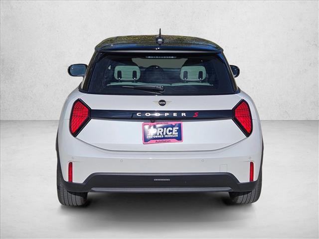 used 2025 MINI Hardtop car, priced at $29,491