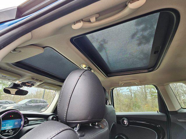 used 2023 MINI Hardtop car, priced at $23,971