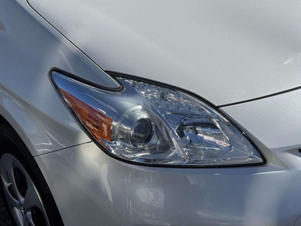 Blizzard Pearl 2015 Toyota Prius Four