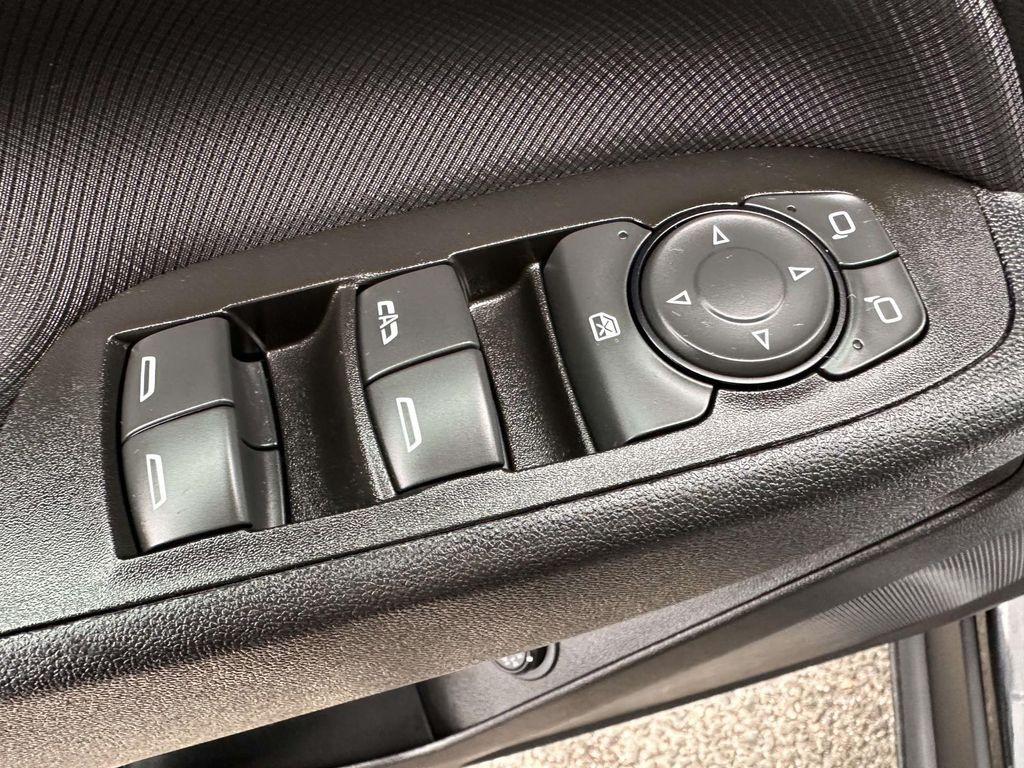 used 2023 Chevrolet Equinox car