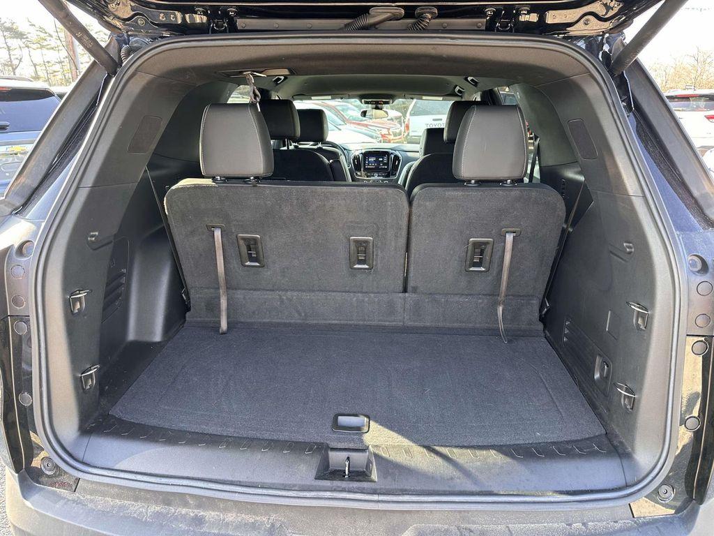used 2023 Chevrolet Traverse car