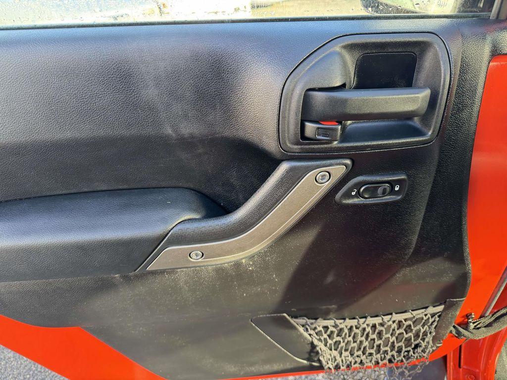 used 2015 Jeep Wrangler Unlimited car, priced at $14,995