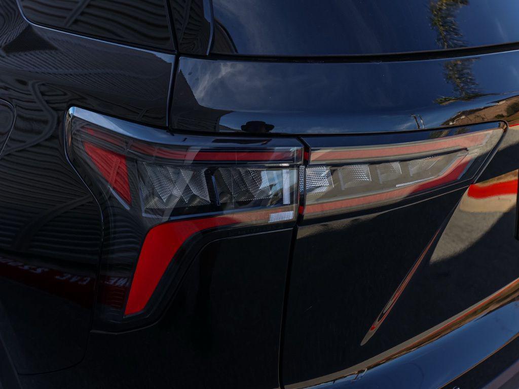 used 2025 Chevrolet Equinox car, priced at $23,553