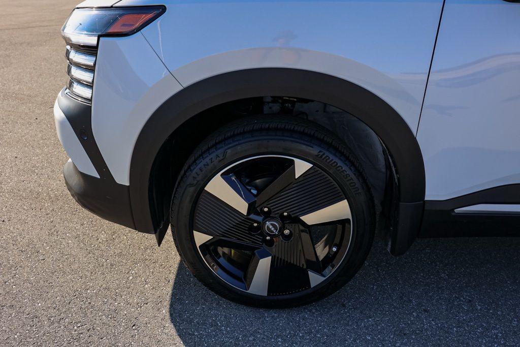 new 2026 Nissan Kicks car, priced at $29,658