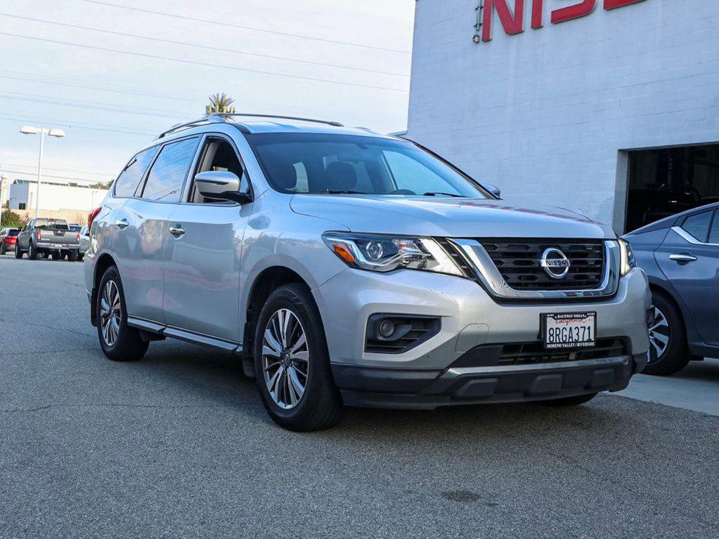 used 2020 Nissan Pathfinder car, priced at $12,586