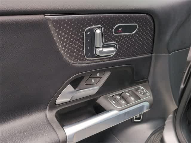 new 2026 Mercedes-Benz GLB 250 car, priced at $48,524