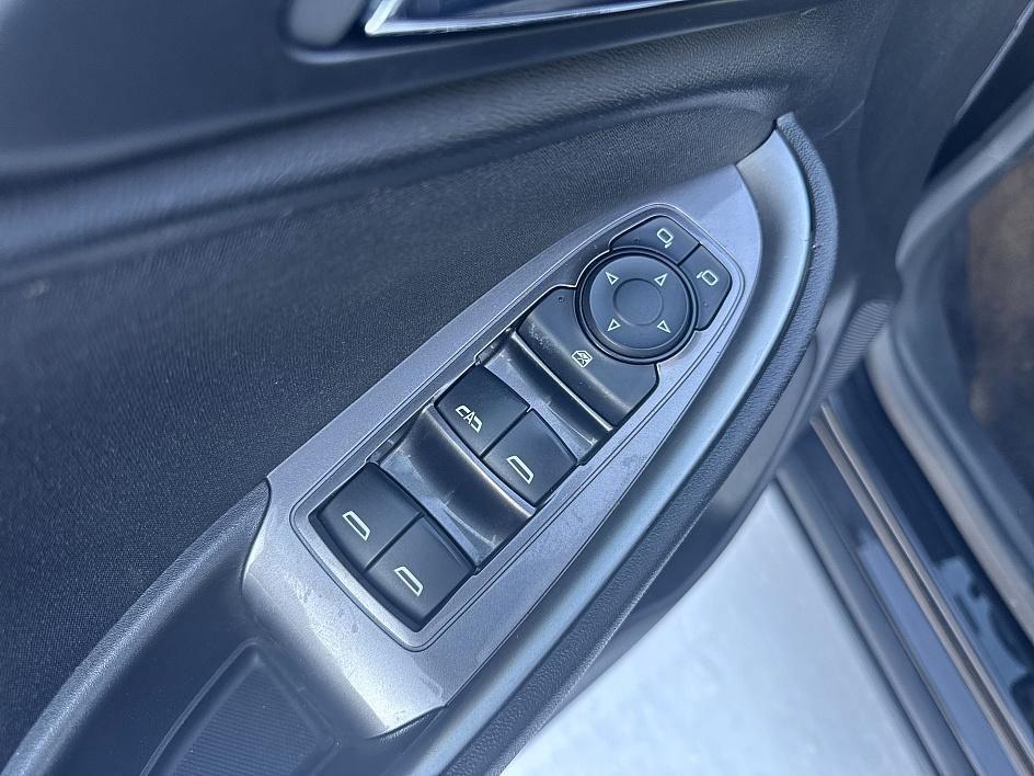 used 2023 Chevrolet Malibu car, priced at $16,997