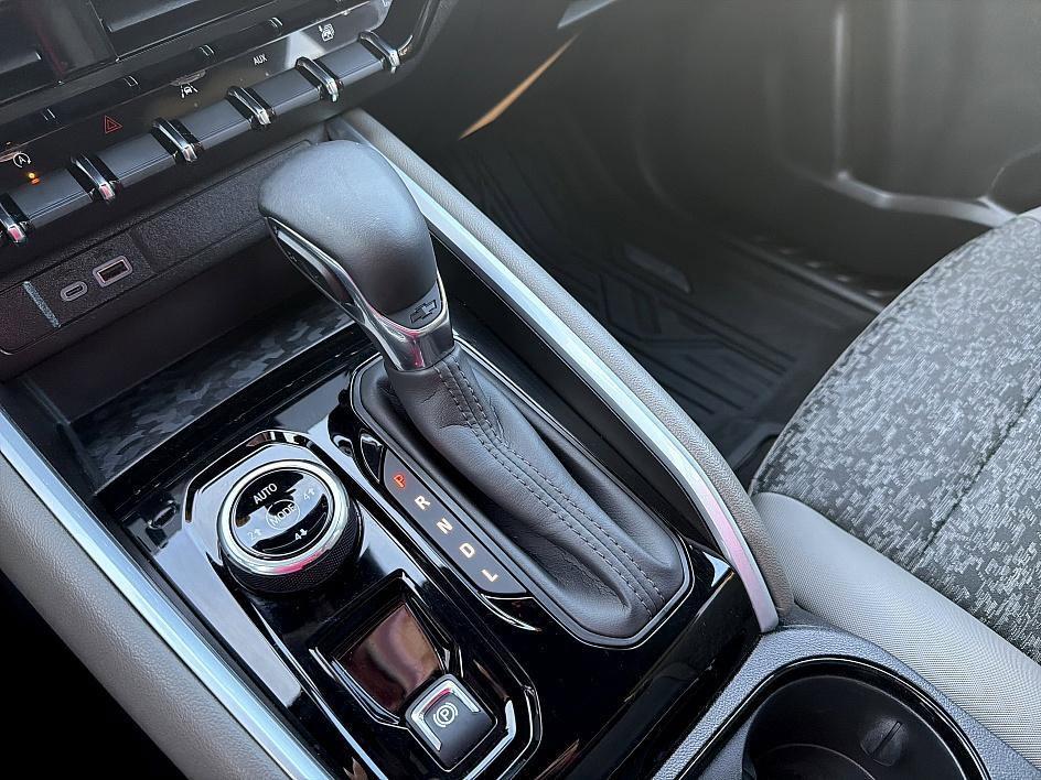 used 2024 Chevrolet Colorado car, priced at $44,989