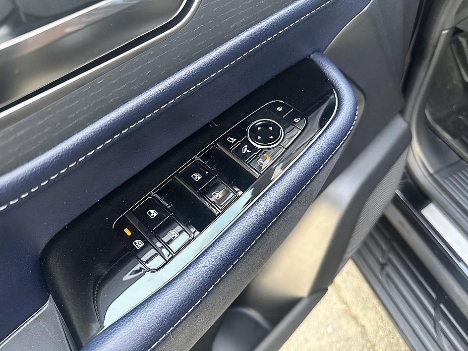 new 2026 INFINITI QX80 car, priced at $95,380