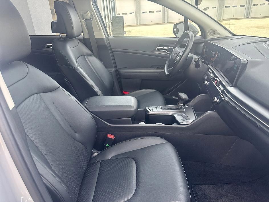 used 2026 Kia Sportage car, priced at $29,867