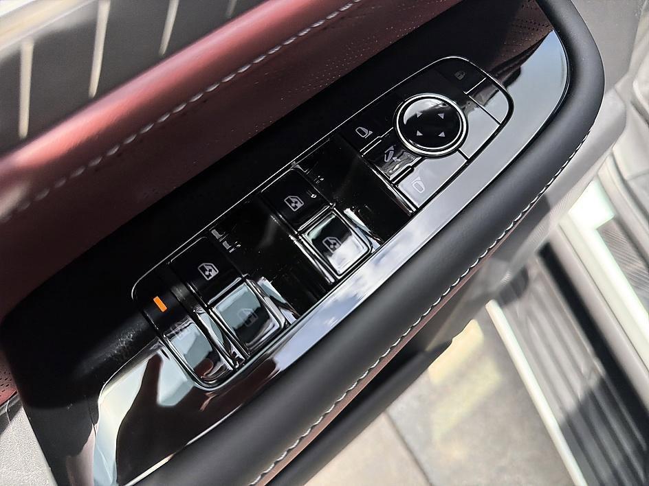 new 2026 INFINITI QX80 car, priced at $107,075