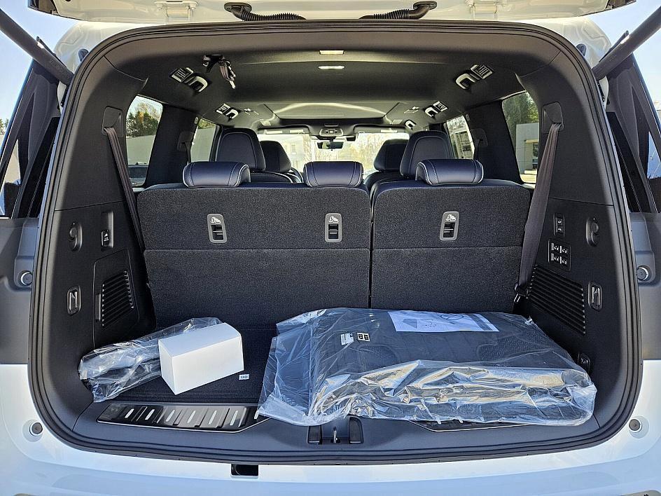 new 2026 INFINITI QX80 car, priced at $94,525