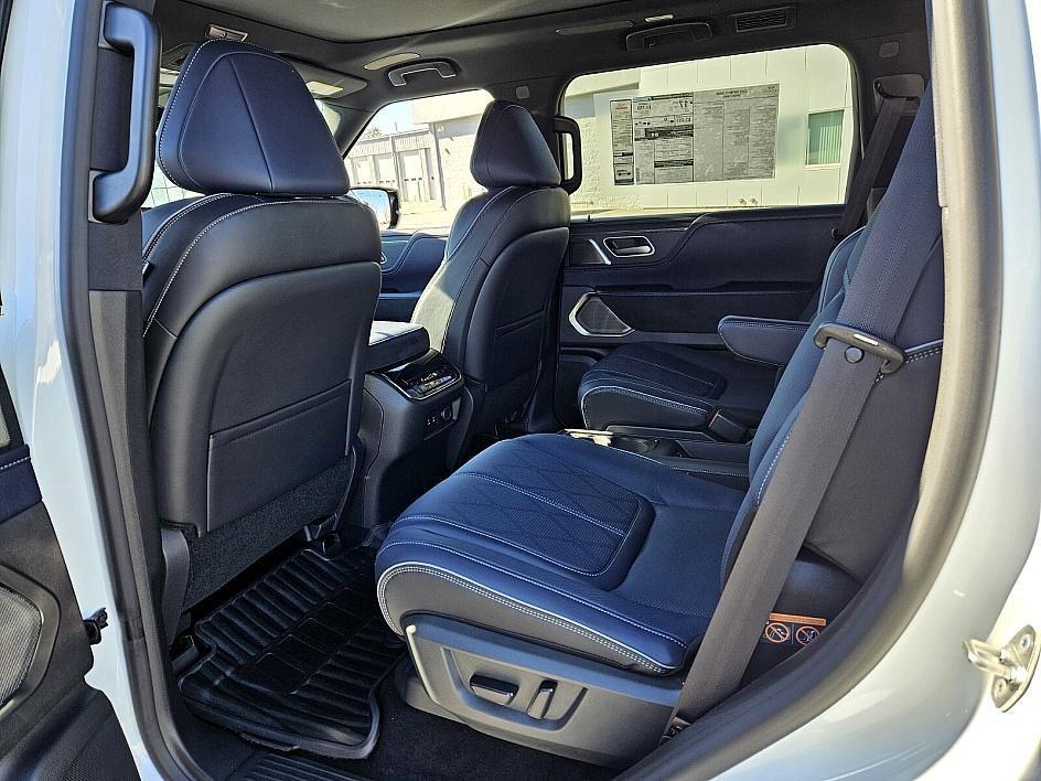 new 2026 INFINITI QX80 car, priced at $94,525