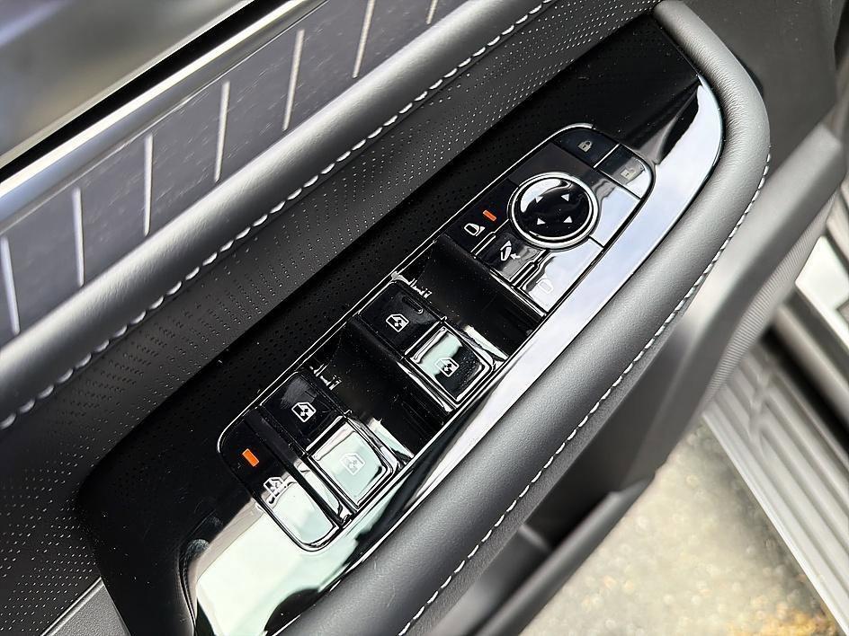 new 2026 INFINITI QX80 car, priced at $104,655