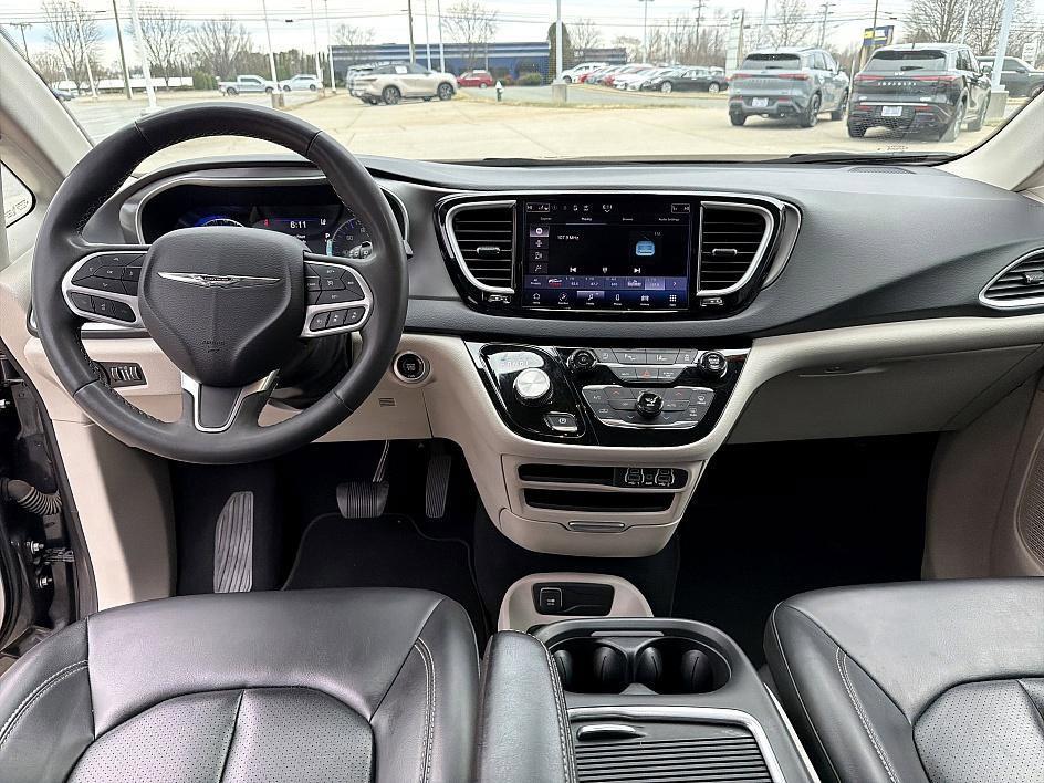 used 2023 Chrysler Pacifica car, priced at $21,499