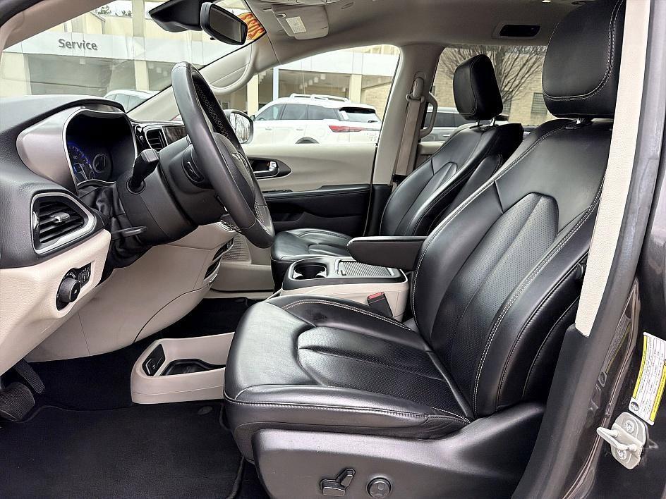 used 2023 Chrysler Pacifica car, priced at $21,499