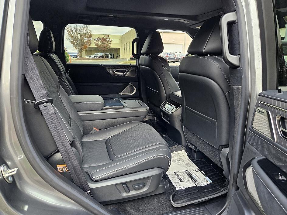 new 2026 INFINITI QX80 car, priced at $106,750