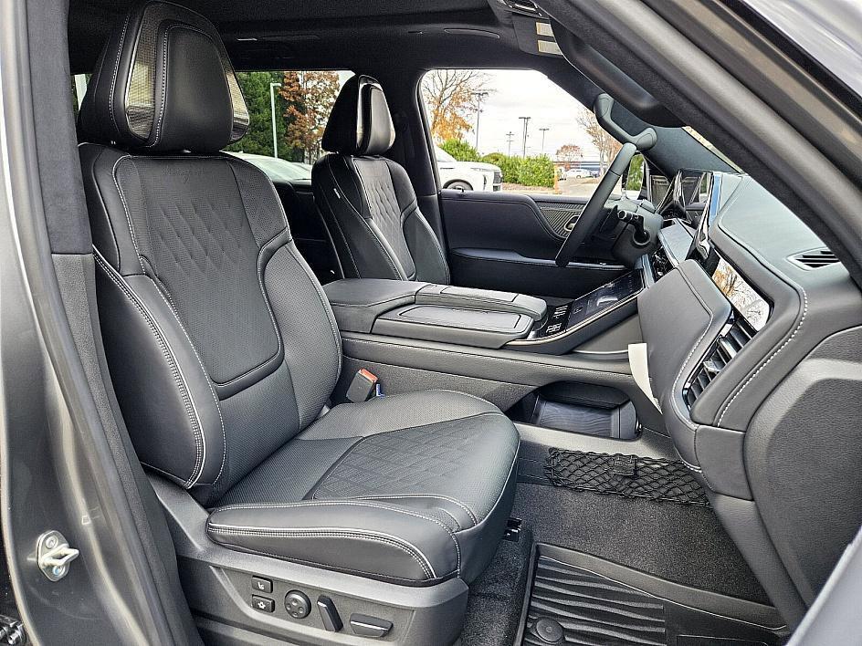 new 2026 INFINITI QX80 car, priced at $106,750