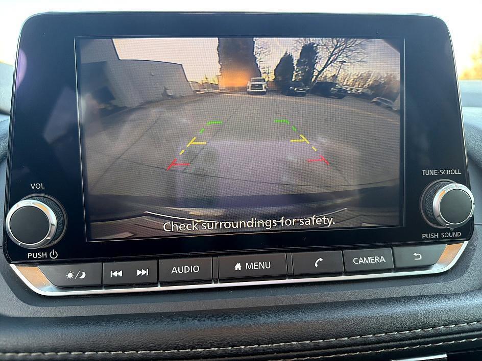 used 2023 Nissan Rogue car, priced at $18,998