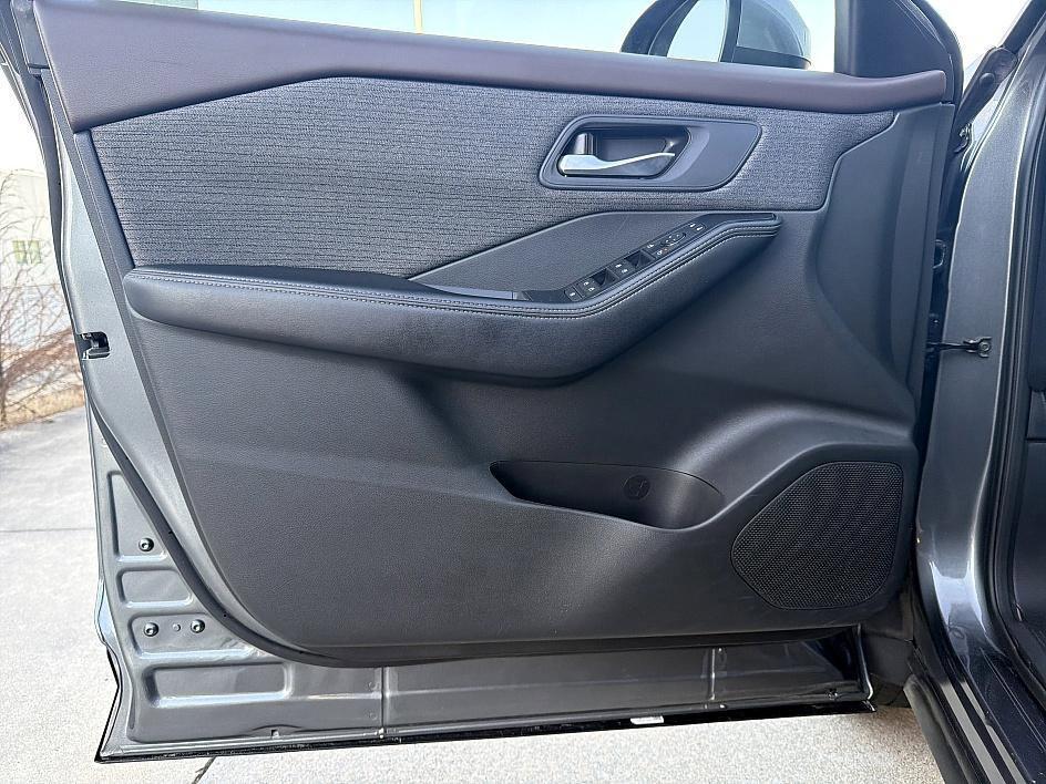 used 2023 Nissan Rogue car, priced at $18,998