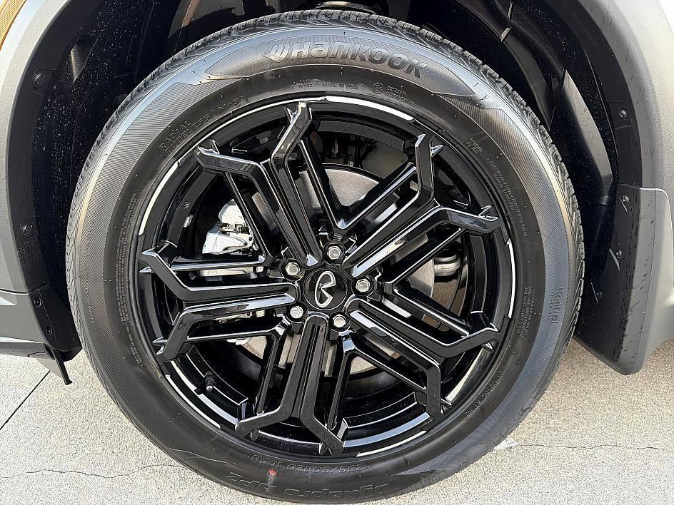 new 2026 INFINITI QX60 car, priced at $58,765