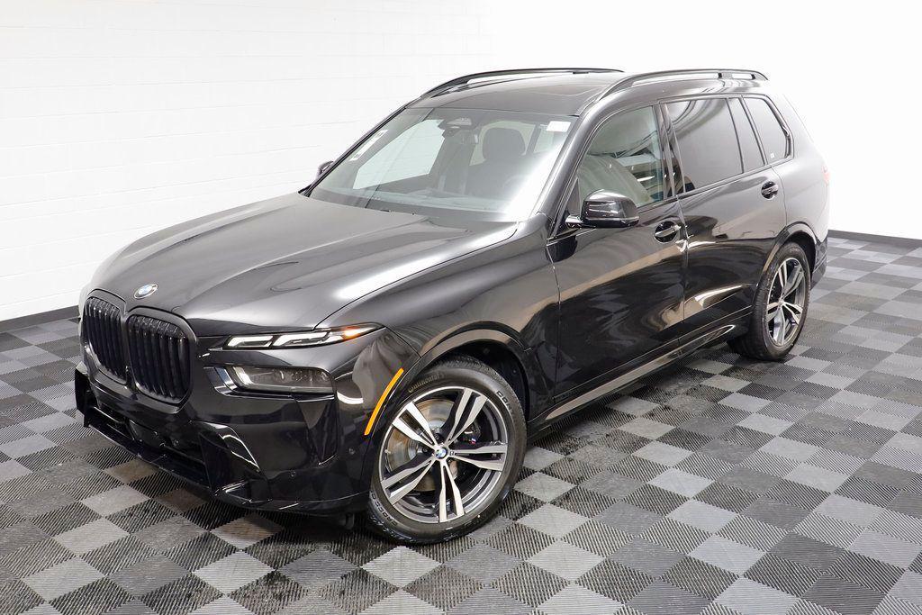 new 2026 BMW X7 car, priced at $102,900