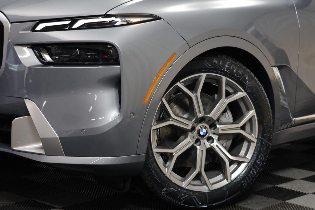 new 2026 BMW X7 car, priced at $97,160