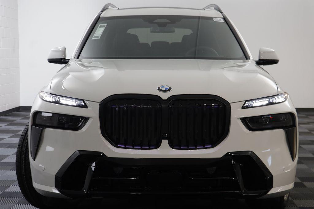 new 2026 BMW X7 car, priced at $100,010