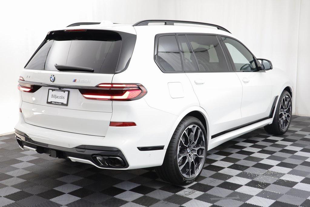 new 2026 BMW X7 car, priced at $125,720