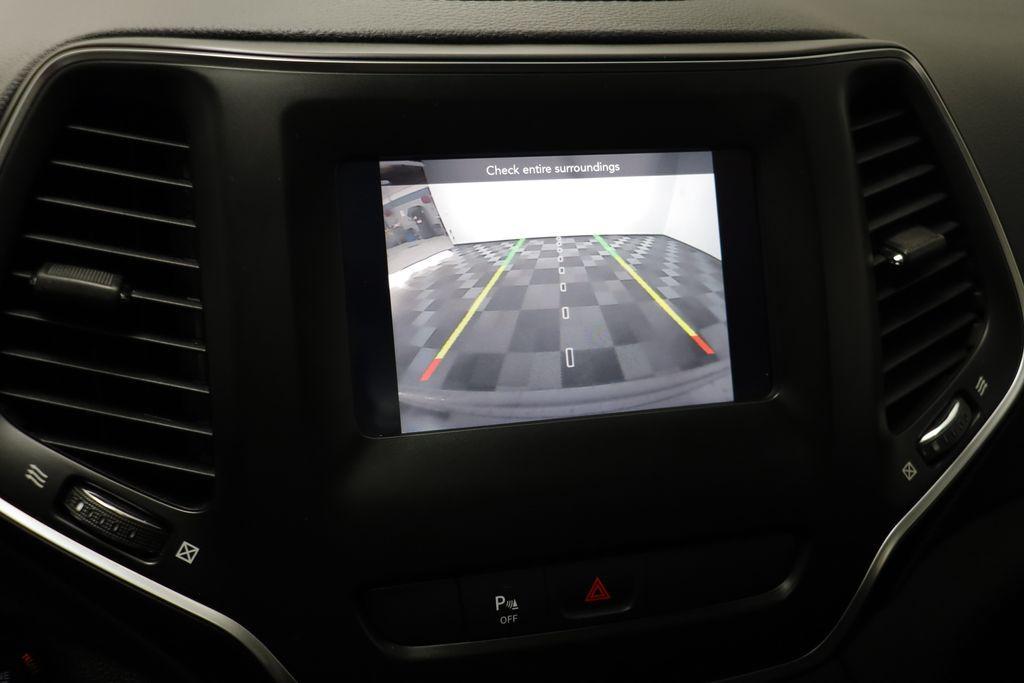 used 2019 Jeep Cherokee car, priced at $16,977