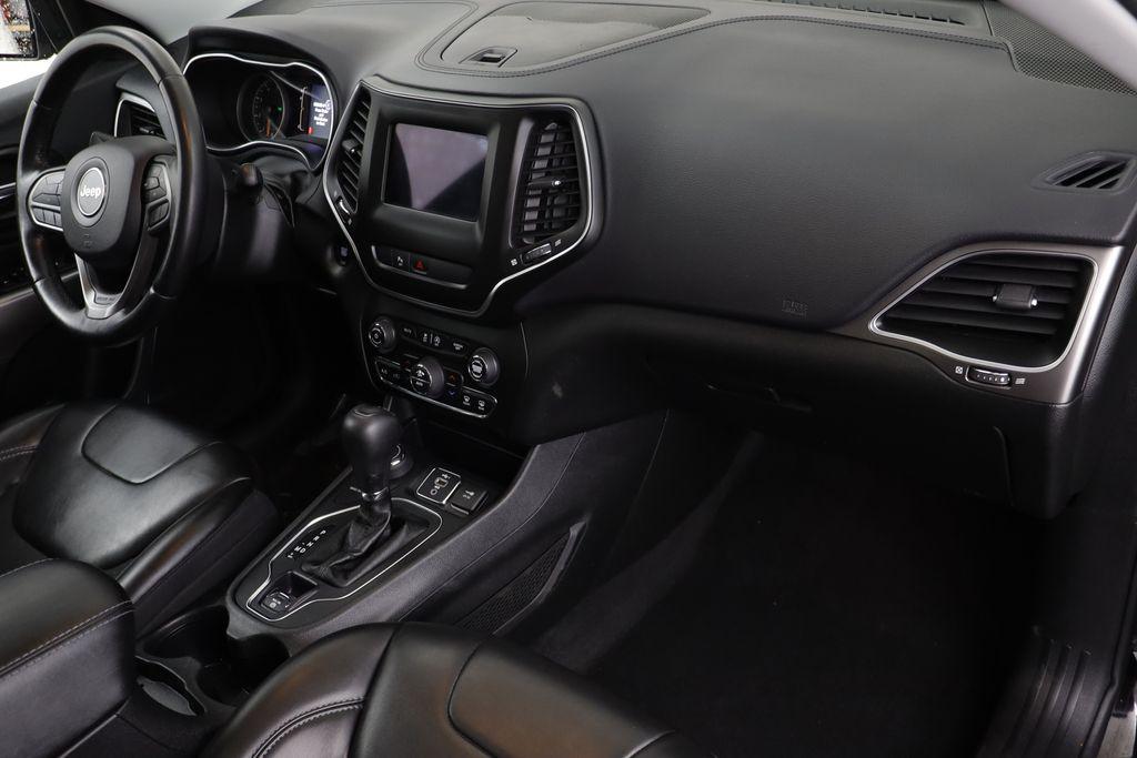 used 2019 Jeep Cherokee car, priced at $16,977