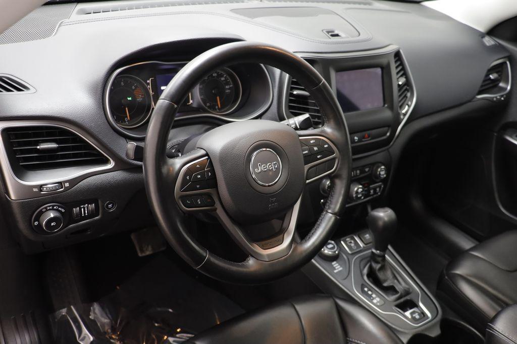 used 2019 Jeep Cherokee car, priced at $16,977