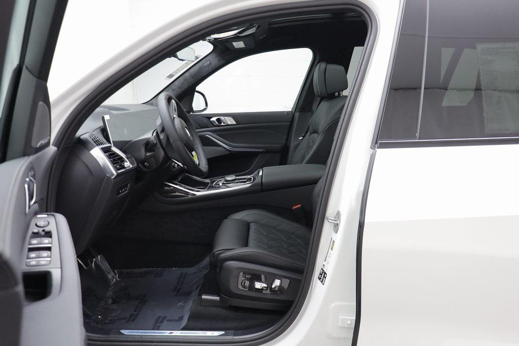 new 2026 BMW X7 car, priced at $99,240