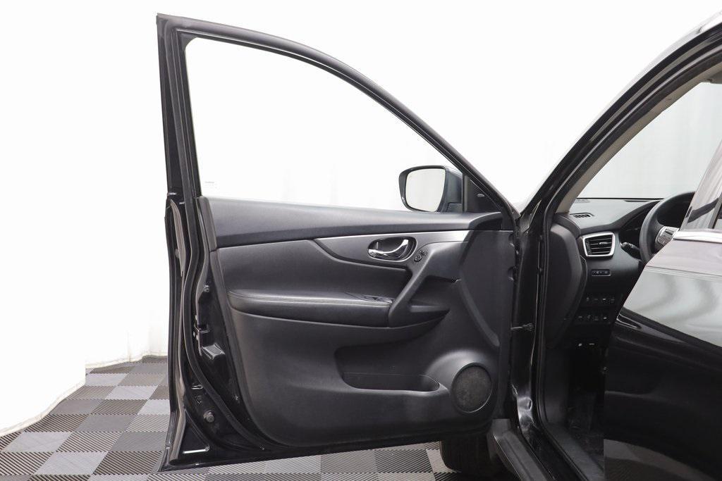 used 2016 Nissan Rogue car, priced at $10,577