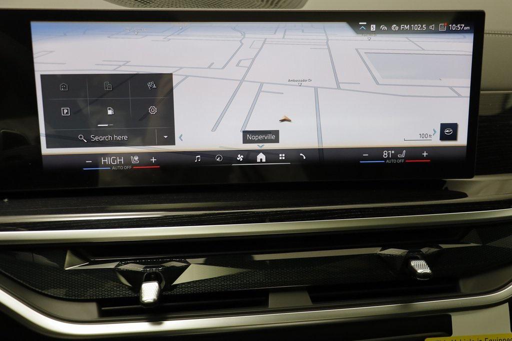 new 2026 BMW X7 car, priced at $101,435